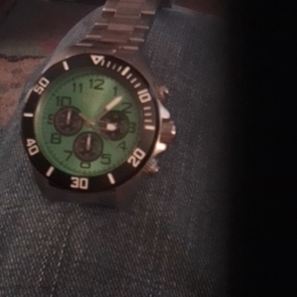 Watch - Picture 3 of 4